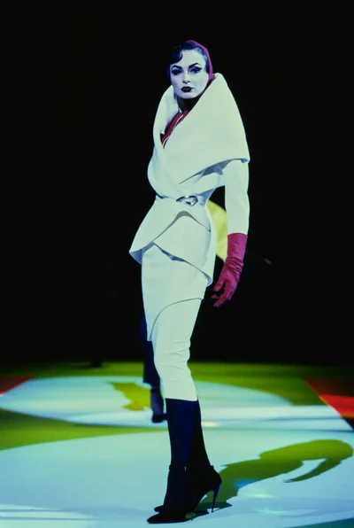 Look 17